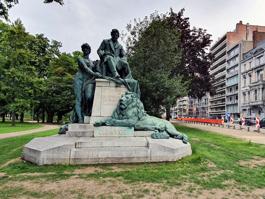Das Monument de Charles Rogier in Lüttich