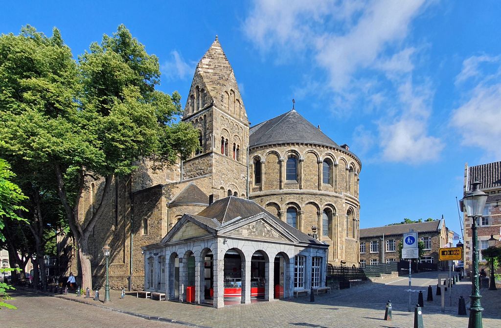 Die Servaasbasiliek in Maastricht