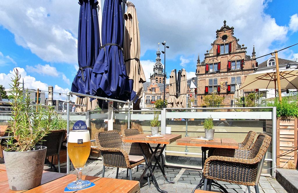 Prost auf Nijmegen und das Witte Trappis