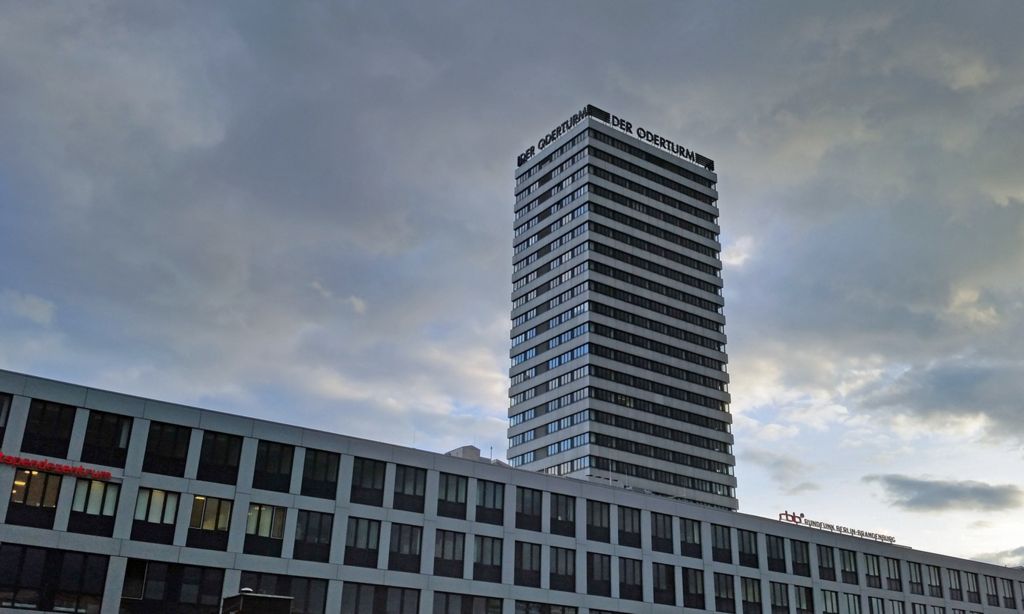 Der Oderturm von Frankfurt an der Oder (Handybild)