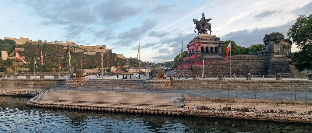 Das deutsche Eck und die Festung Ehrenbreitstein in Koblenz