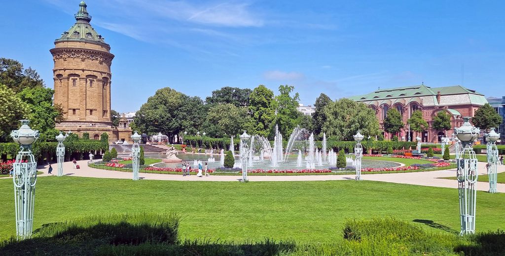 Der Park des Wasserturms von Mannheim