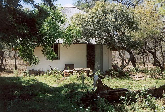 Mein 'Rondavel' in der Makutsi Lodge