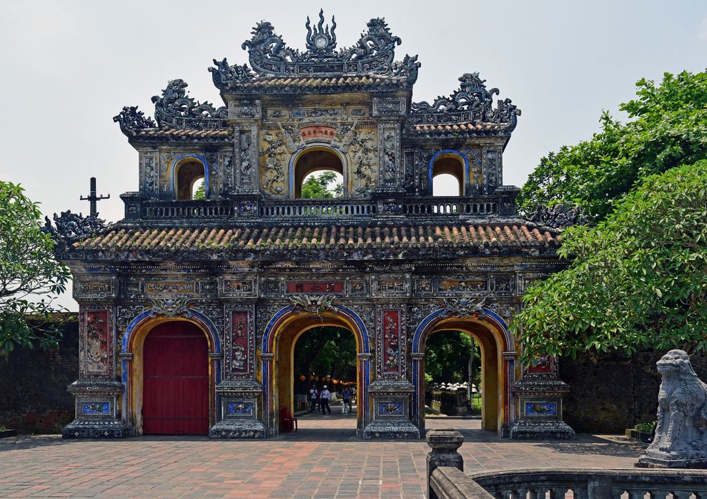 Das Tor der Tugend in Hue