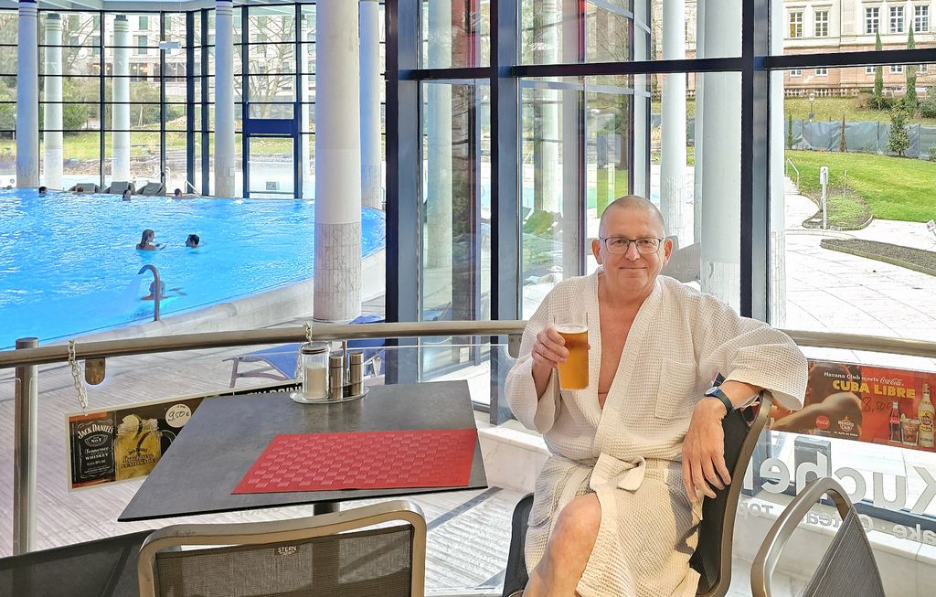 Zinnis Hafenbier in der Caracalla Therme in Baden-Baden