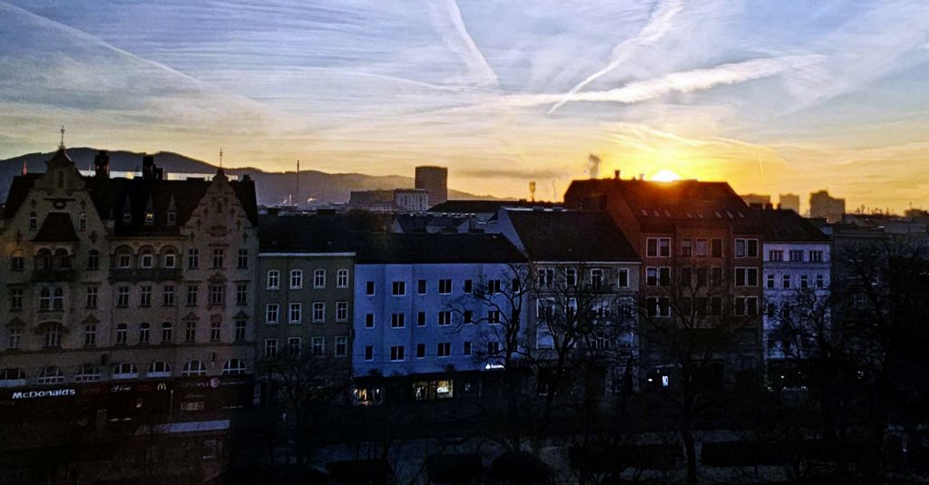 Sonnenaufgang in Linz im Februar 2024