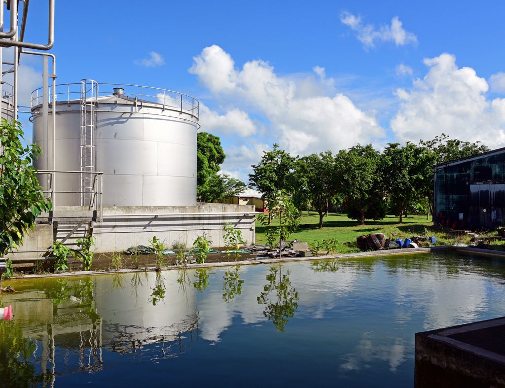 Die Rumfabrik Damoiseau in Guadeloupe
