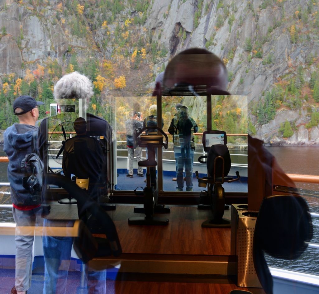 Der gespiegelte Zinni im Saguenay-Fjord