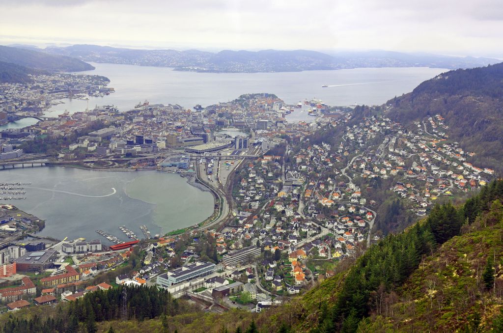 Blick auf Bergen vom Ulriken aus