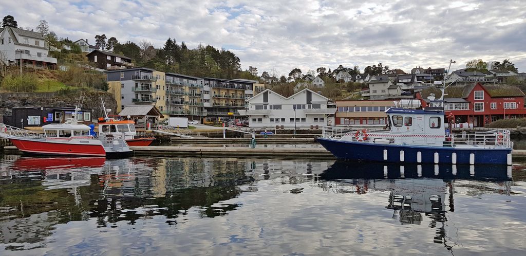 Spiegelungen in Lervik