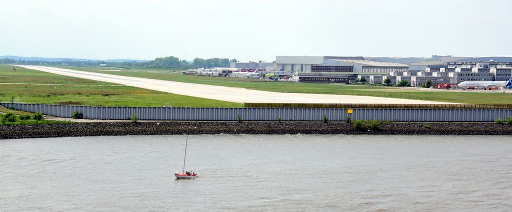 Der Flugplatz Hamburg-Finkenwerder