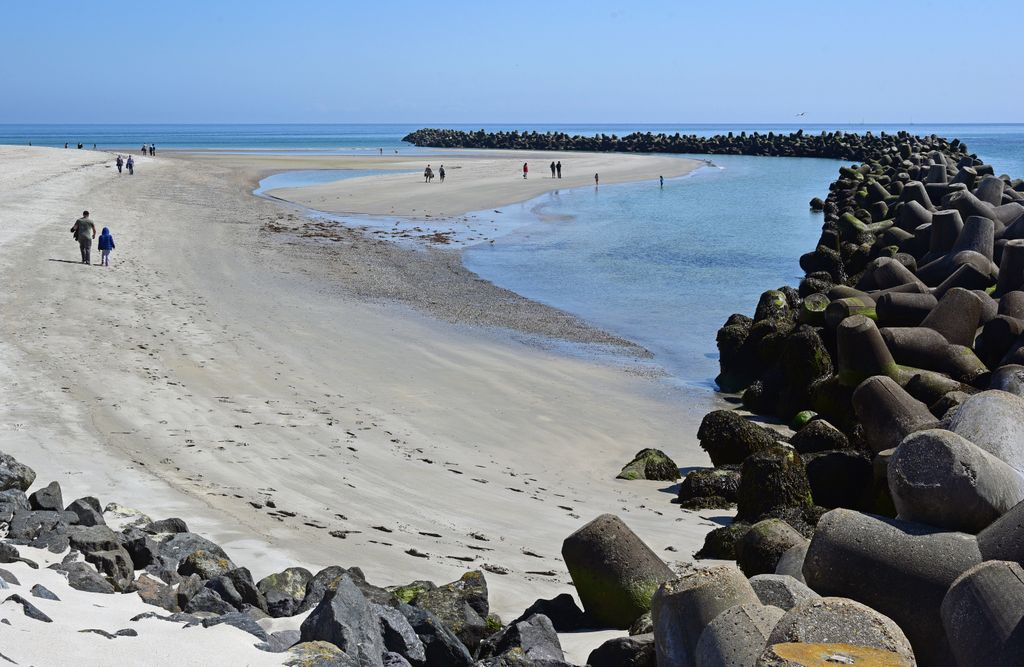 Der S&uuml;dstrand von der Insel D&uuml;ne auf Helgoland