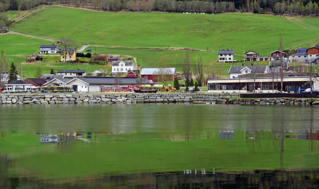 Spiegelungen in Olden