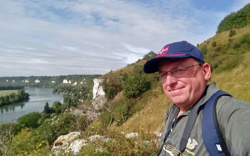 Zinni und Kreidefelsen bei Les Andelys (Handybild)