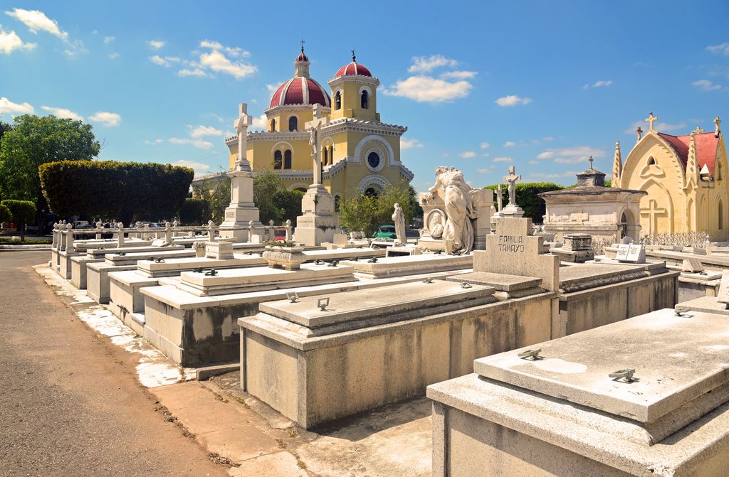 Der Friedhof Cementerio Crist&oacute;bal Col&oacute;n in Havanna